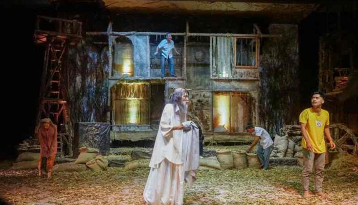 Pertunjukan “Catatan si Padang” yang Sukses Menyihir Penonton