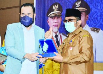 Wako Hendri Septa Raih Penghargaan Kepala Daerah Peduli Pemuda