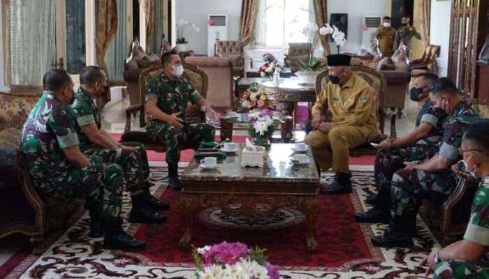 Bertemu Gubernur, Danrem 032/Wbr Brigjen TNI Purmanto Sampaikan Komitmen Ikut Membangun Sumbar