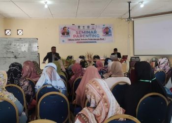 Cegah Anak Kecanduan Gadget, Orang Tua di Ekor Lubuk Dibekali Hypnoparenting