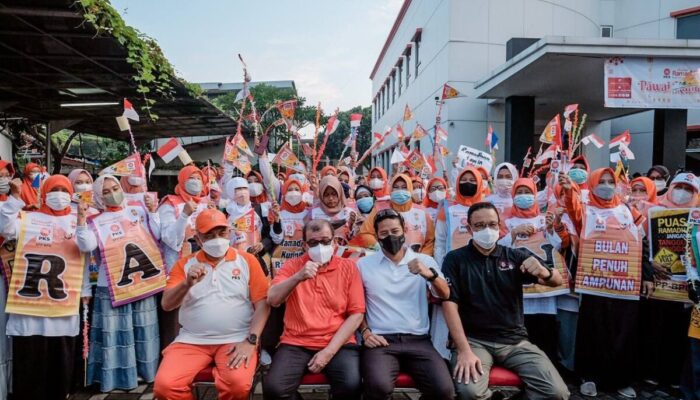 Menparekraf Sandiaga Uno Lepas Rombongan Gowes Pawai Ramadhan
