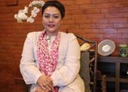 Usai Diperiksa, KPK Tetapkan Bupati Cantik Tabanan Bali (2016-2021) Tersangka Suap