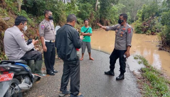 Jalan Putus, Air Sungai Batang Pangian Meluap