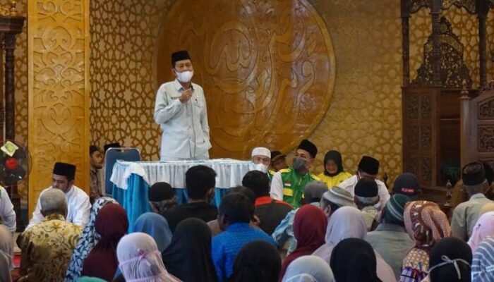 4.034 Mustahik se-Pasbar Terima Zakat dari Baznas