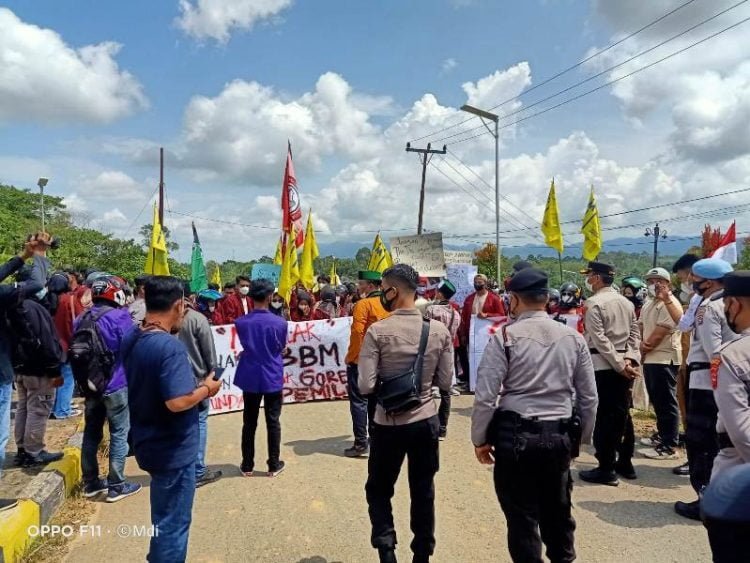 Demo Mahasiswa