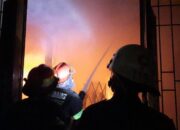 Satu Unit Rumah di Kompleks Perumahan Bungo Mas Ludes Dilalap Si Jago Merah