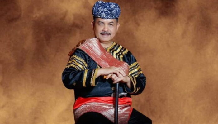 Berantas Judi, Ketua LKAAM Sumbar Fauzi Bahar Ancungkan Jempol Pada Polda Sumbar