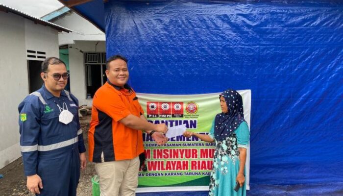 Ketua FIM PII Riau Ulul Azmi Tinjau Huntara di Pasaman