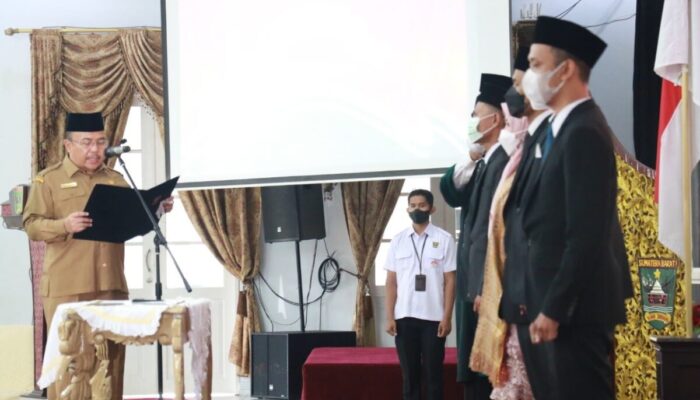 Dilantik Gubernur, Berikut 7 Komisioner KPID Sumbar 2022 – 2025