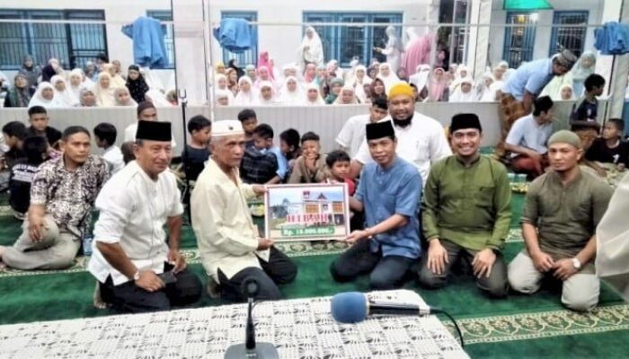 Kadis Kominfo Padang Sampaikan Program Pemerintah Pada Jemaah Masjid Al-Mukhlishin