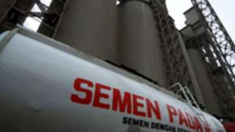 ILUSTRASI. Pabrik PT Semen Padang yang dulu bernama Semen Indarung