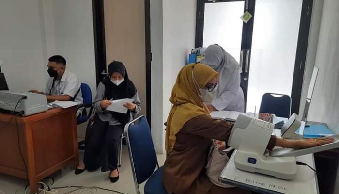 Berangkat Awal Juni, Calon Jemaah Haji Padang Panjang Mulai Periksa Kesehatan