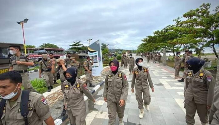 Pemko Padang Siagakan 80 Personil Satpol PP Jaga Pantai Steril PKL