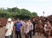 Petani Sawit Dharmasraya Batal Demo, Tiba-tiba Bupati Sutan Riska Sidak Pabrik Kelapa Sawit!
