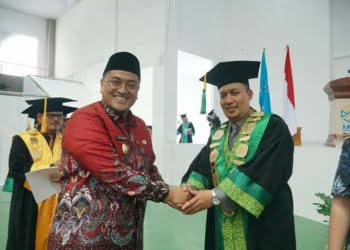 Rektor IAIN Batusangkar, Prof. Dr. Marjoni Imamora M.Sc Dikukuhkan Jadi Guru Besar