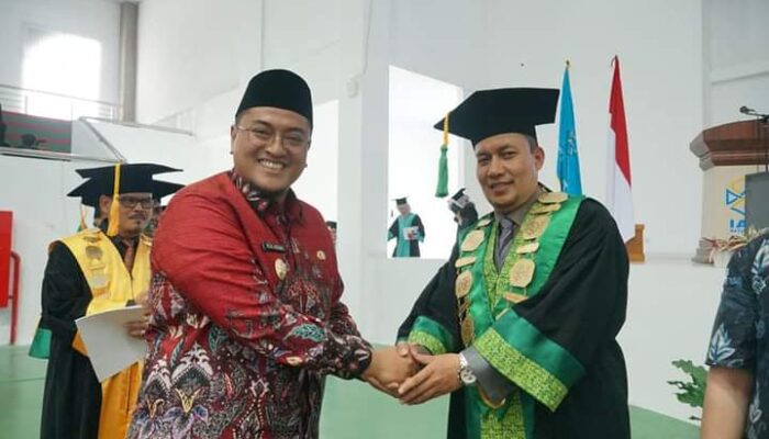 Rektor IAIN Batusangkar, Prof. Dr. Marjoni Imamora M.Sc Dikukuhkan Jadi Guru Besar