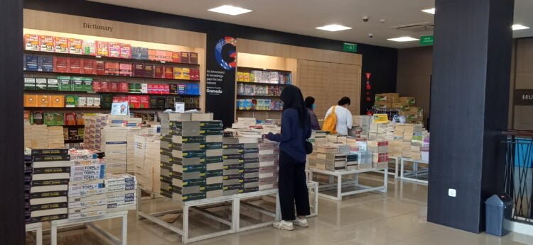 Gramedia Padang