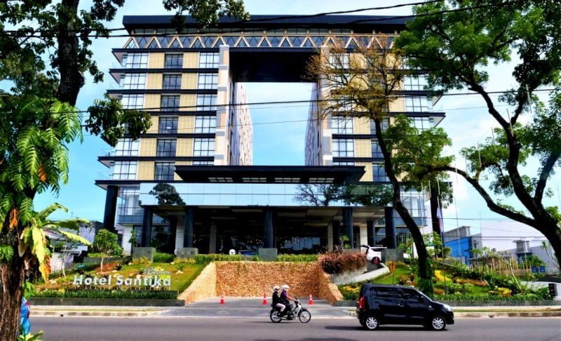 Hotel Santika Premiere Padang