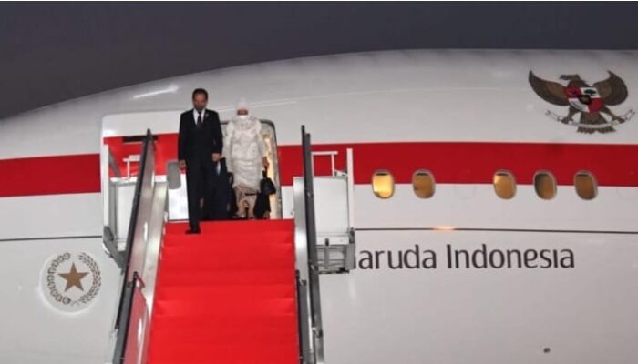 Usai Lawatan ke AS dan Abu Dhabi, Presiden Jokowi dan Ibu Iriana Tiba di Tanah Air