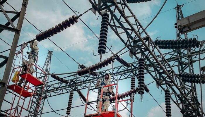 Dukung Investasi di Daerah, PLN Perkuat Keandalan Listrik di Lokasi yang Jauh dari Pembangkit