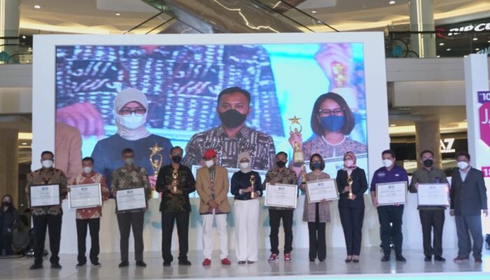 PLN Borong 4 Penghargaan BUMN Entrepreneurial Marketing Award 2022