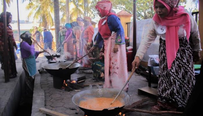 Warga Kelurahan Padang Besi Gelar Lomba Memasak Rendang