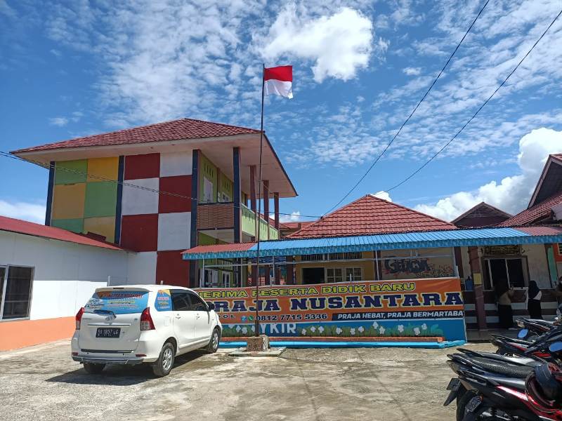 SMA Praja Nusantara