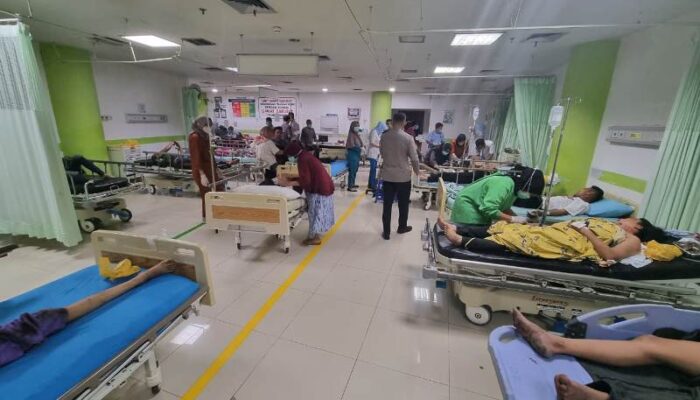 Tragis, Bus Rombongan Pulang Basamo Terbalik di Sitinjau Laut