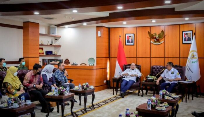 Resah Atas SE Menpan-RB, Nakes Honorer Curhat ke Ketua DPD RI