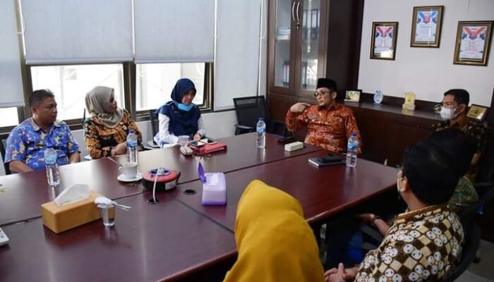 Sehari Berkantor di Diskominfo Padang, Walikota Hendri Septa: Publikasi Itu Sangat Penting!