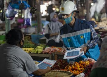 PLN Salurkan Bantuan Penyambungan Listrik Rp18,6 Miliar untuk Terangi 18.377 Keluarga