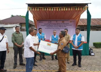 Merdeka dari Kegelapan! MKI Sumbar Datang, SD 11 Tua Pejat Mentawai Terang