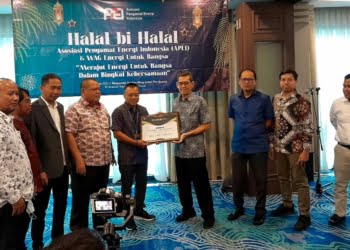 Sukses Jaga Keandalan Listrik Selama Ramadan dan Idul Fitri 2022, PLN Terima Penghargaan dari APEI