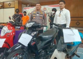 Doorrr..! Kabur saat Ditangkap, Polisi Tembak Residivis Curanmor di Sijunjung
