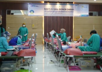 Keluarga Besar PLN UIW Sumbar Donorkan 75 Kantong Darah ke PMI Padang