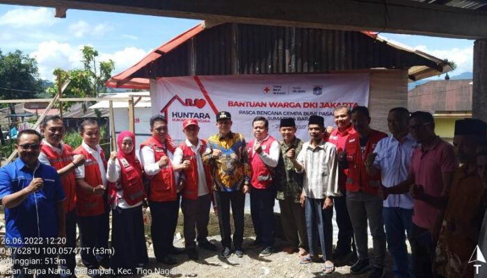 PMI se-DKI Jakarta Bersama Wabup Pasaman Serahkan 40 Unit Huntara dan Renovasi Masjid di Nagari Malampah