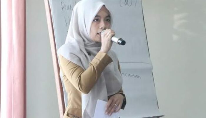 Pelaku UMKM Bukittinggi Dilatih Trik Berbisnis di Era Digital