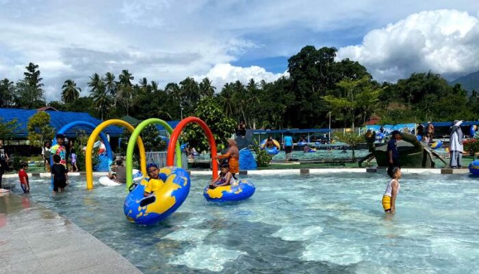 LIPUTAN EKSKLUSIF: Wisata Air Batang Tabik Sungguh Mempesona