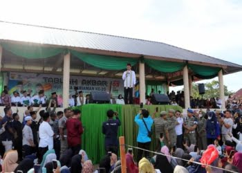 Ribuan Jamaah Hadiri Tausyiah Ustadz Abdul Somad di GOR Rawang Center Pariaman