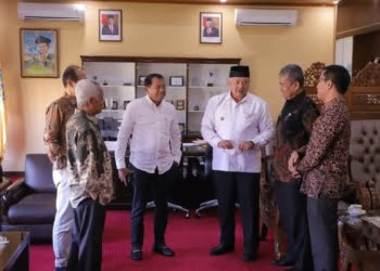 Walikota Zul Elfian Minta UNP Buka Kelas Jauh Fakultas Olahraga di Solok
