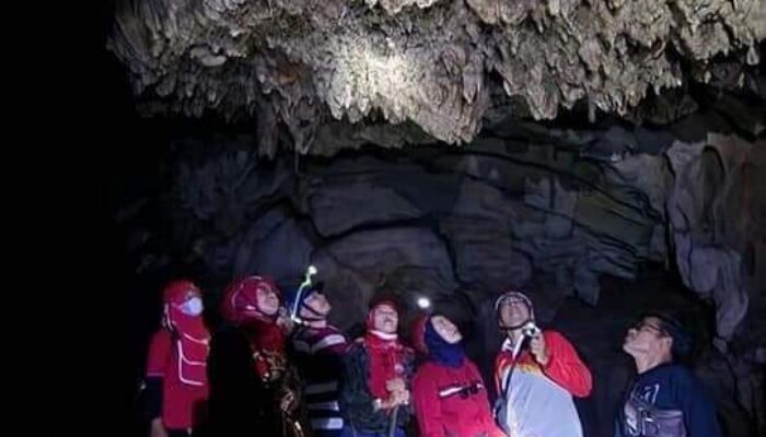 Ternyata Alam Ngalau Pangian Sangat Indah dengan Pemandangan dalam Goa yang Menakjubkan