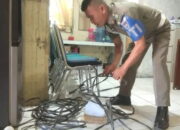 Bahaya! Pol PP Padang Temukan Lagi Sambungan Listrik Ilegal di Kawasan Pantai Cimpago