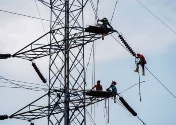 Listrik Sumatera Babel Pulih, PLN Bergerak Cepat Perbaiki Gangguan Transmisi SUTT Lahat-Bukit Asam