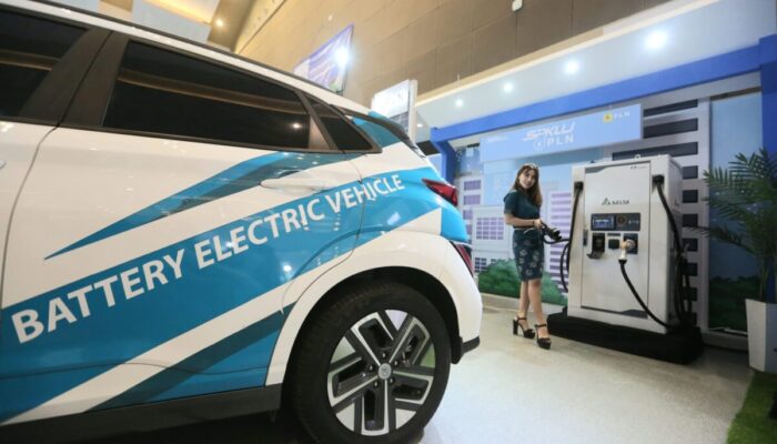 Dukung Pameran Kendaraan Listrik Pertama di Indonesia, PLN Hadir di PEVS 2022 JIExpo Kemayoran