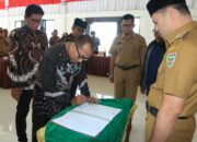 Wabup Sijunjung Iraddatillah Kukuhkan Tim Forum Pelayanan Publik