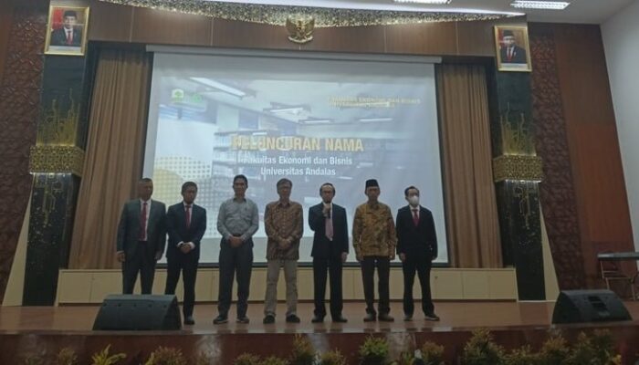 FE Unand Resmi Diganti Menjadi Fakultas Ekonomi dan Bisnis Unand
