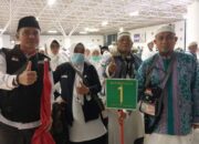 Pukul 21.14 Wib Malam Ini, 393 Jamaah Haji Kloter 1 Debarkasi Padang Mendarat di BIM