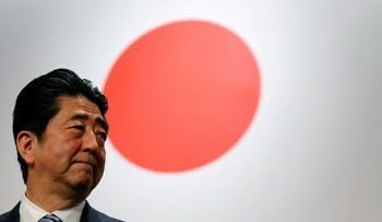 Dunia Berduka! Mantan PM Jepang Shinzo Abe Ditembak Saat Berkampanye di Nara