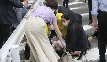 Penembak Eks PM Shinzo Abe Ditangkap, Pelaku Mantan Angkatan Laut Jepang