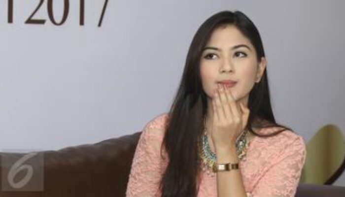 Romantis Banget! Jessica Mila Dilamar Sang Kekasih di Tepi Pantai